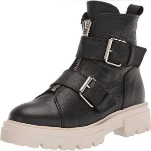 DOLCE VITA Avari Buckled Engineer Lug Sole Booties  size 9